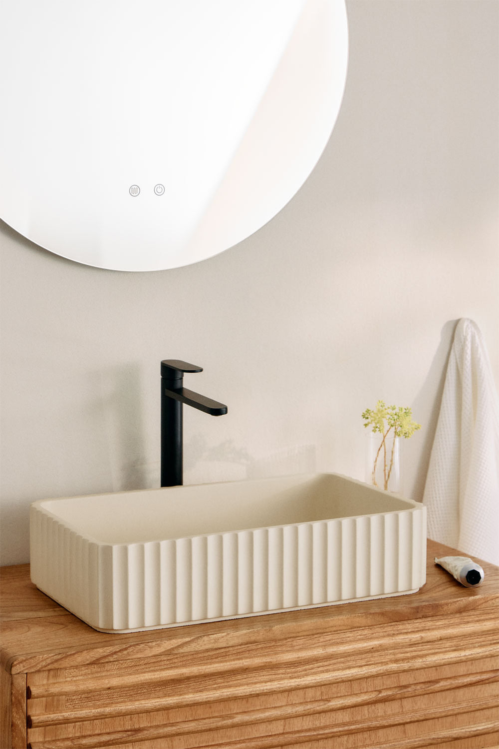 Rectangular washbasin VORUUNO 50x30 cm, cement