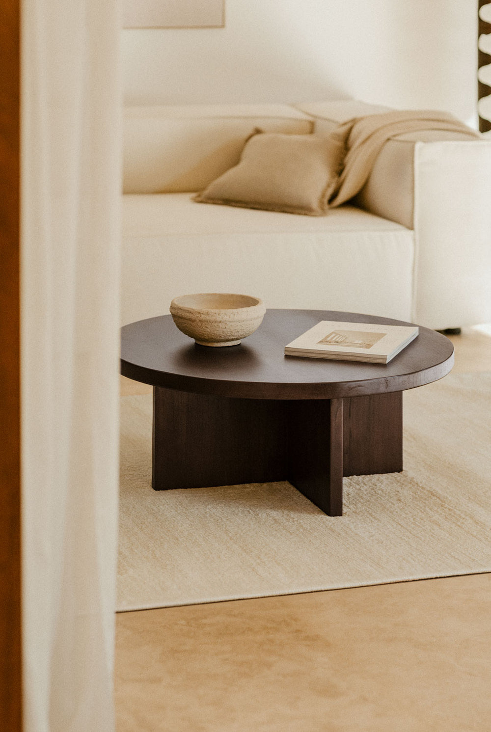 Coffee table LTURIE, solid wood