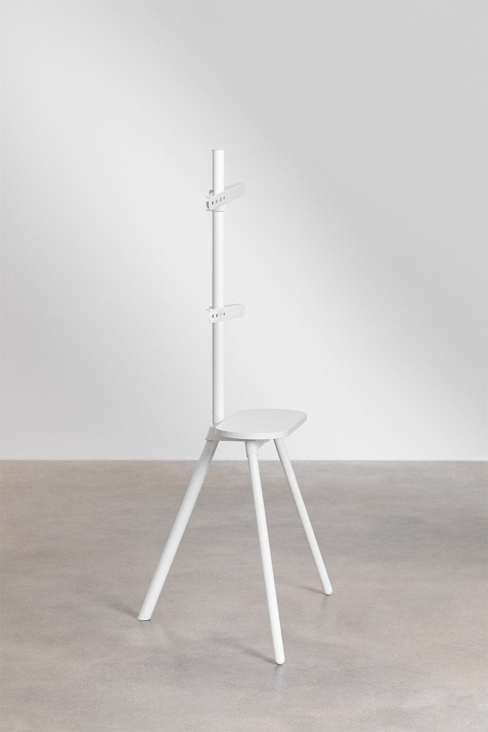 TV stovas FKISAREI su medinėmis kojomis