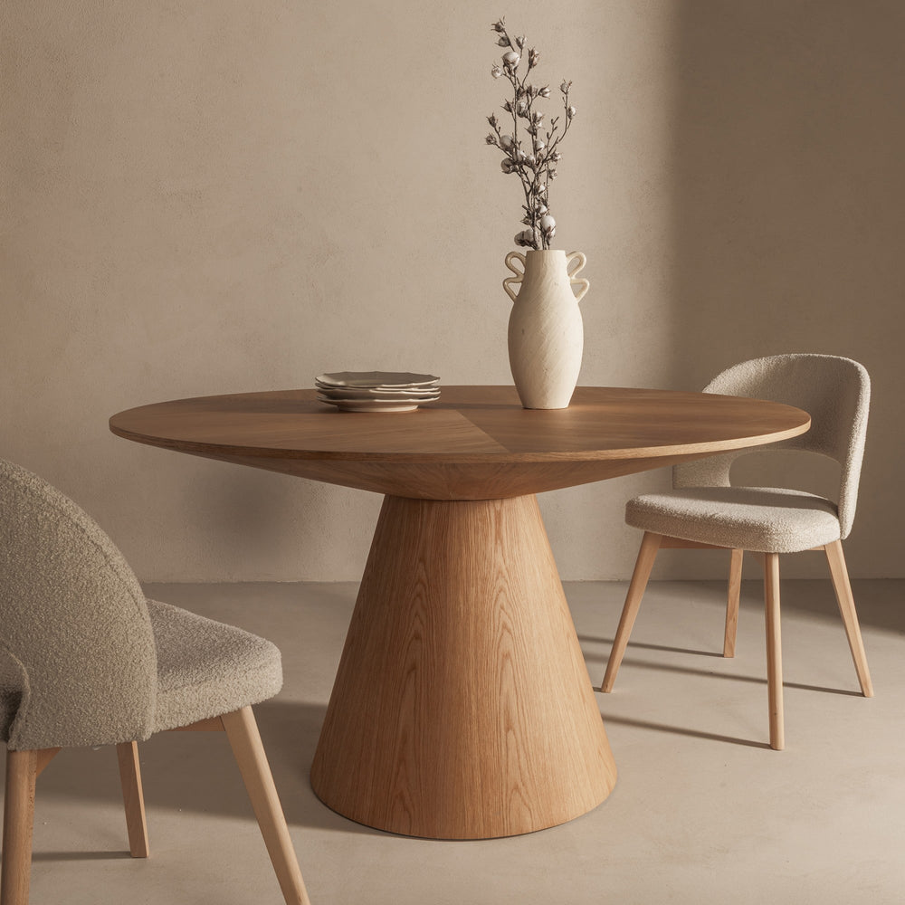 Dining table HAVRE, oak veneer, 137 cm