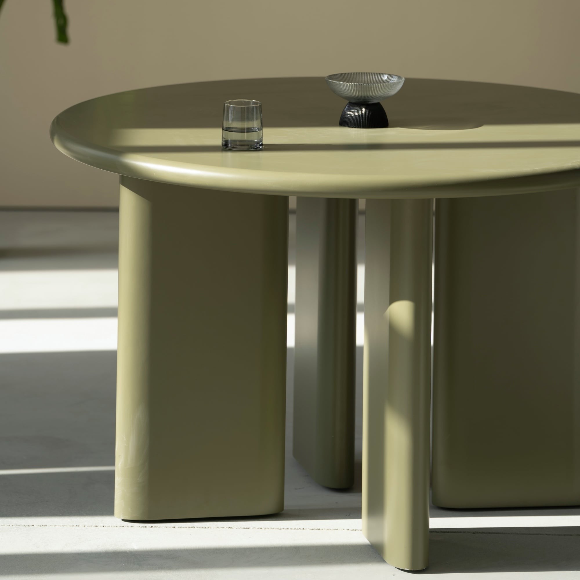 RESTON round dining table, oiled, 120 cm