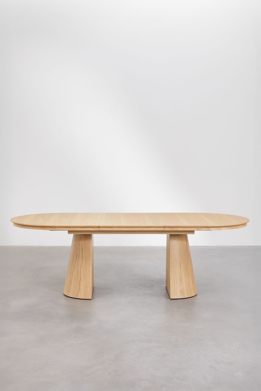 Stalas MONTANA, ovalus 180–240×105 cm, ąžuolas