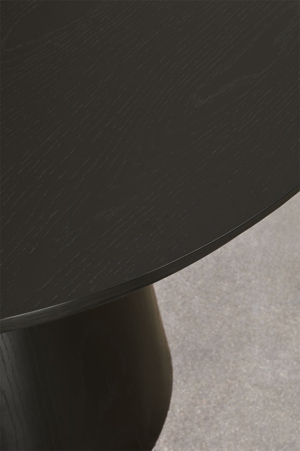 Stalas MONTANA, ovalus 180–240×105 cm, juoda