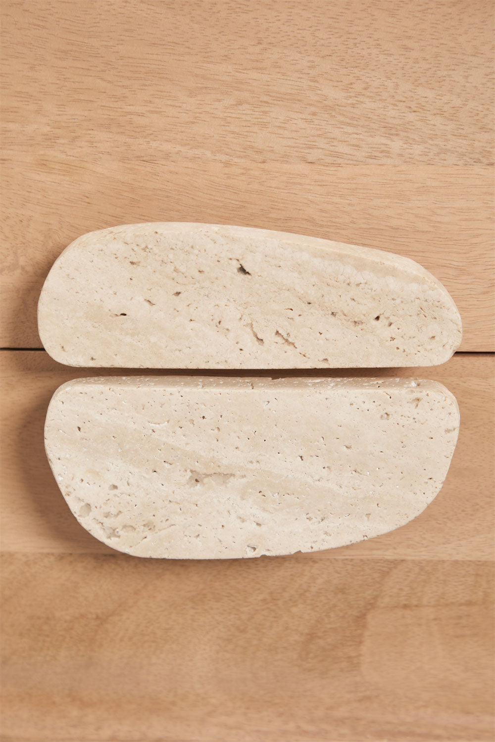 Naktinis staliukas KIVALINA, travertinas, 50×35 cm