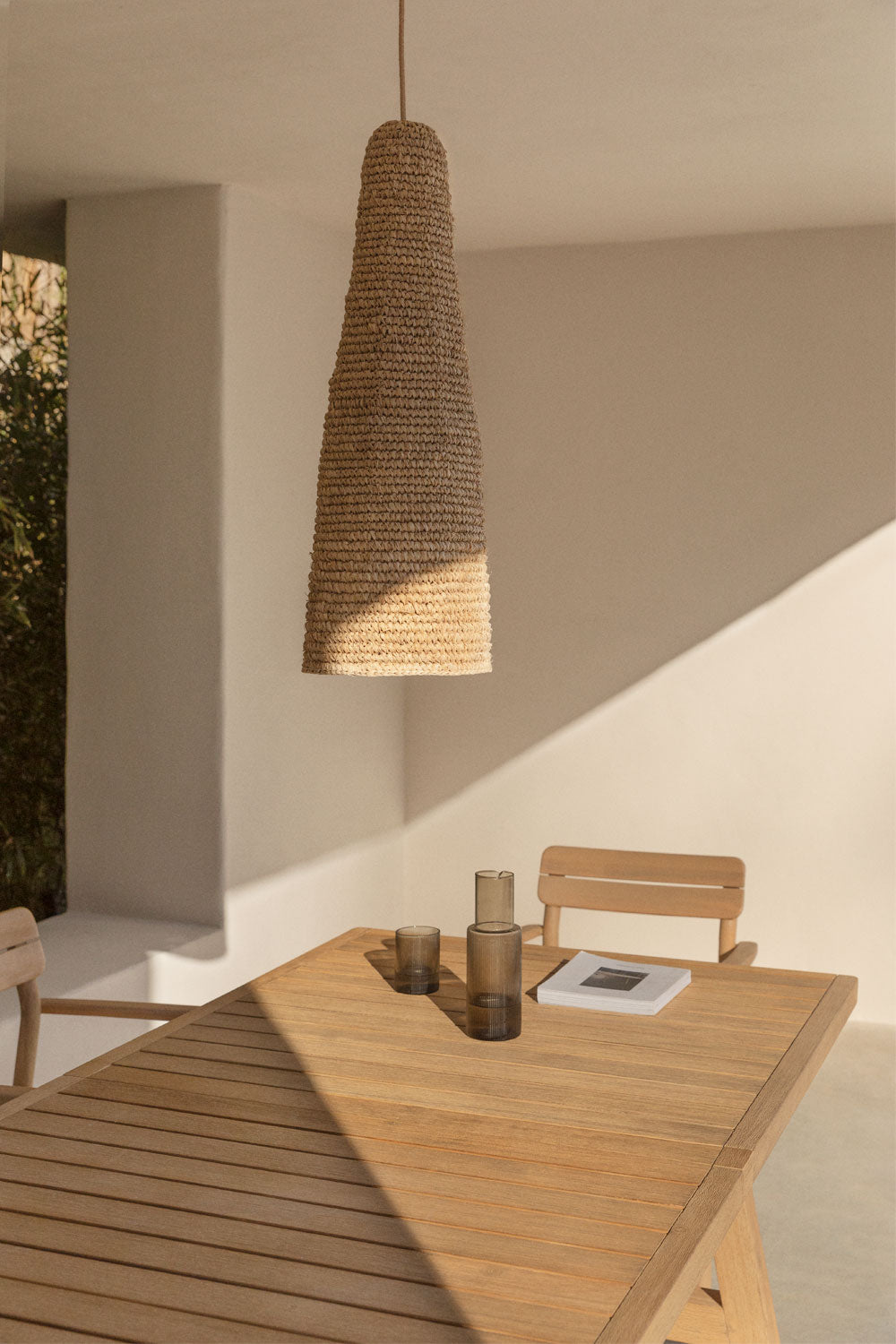 Gaismeklis RATTAN, medus krāsā un melns, 75 cm