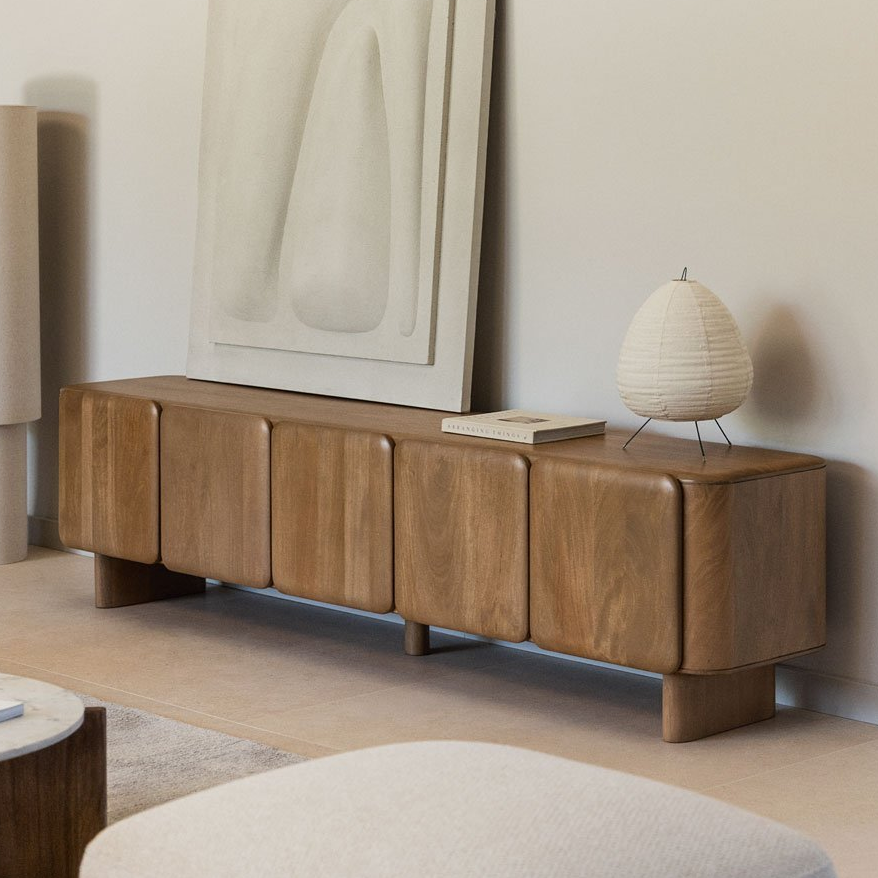 TV spintelė MDANEO, mango medžio, 215cm.