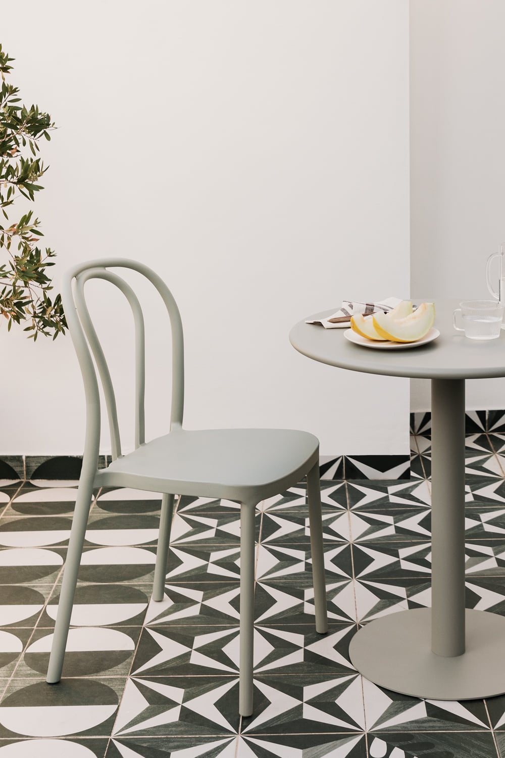 Outdoor chair MINTO, avocado