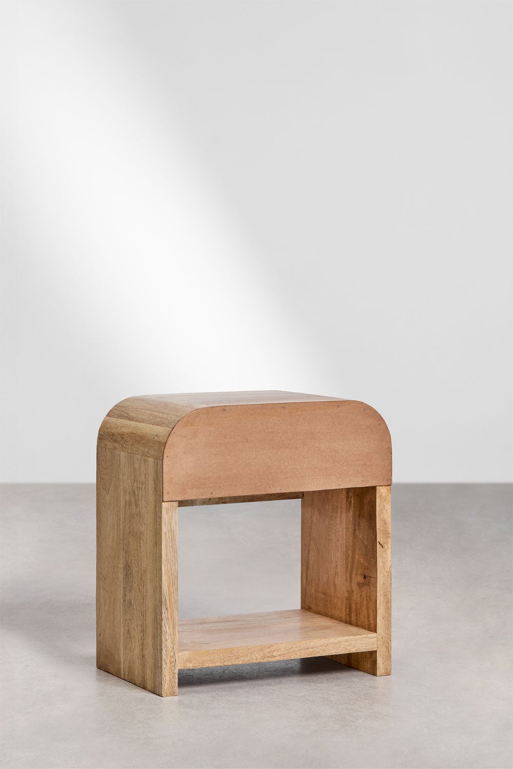 Naktsgaldiņš JARAINO 45x30 cm, mango koks un MDF