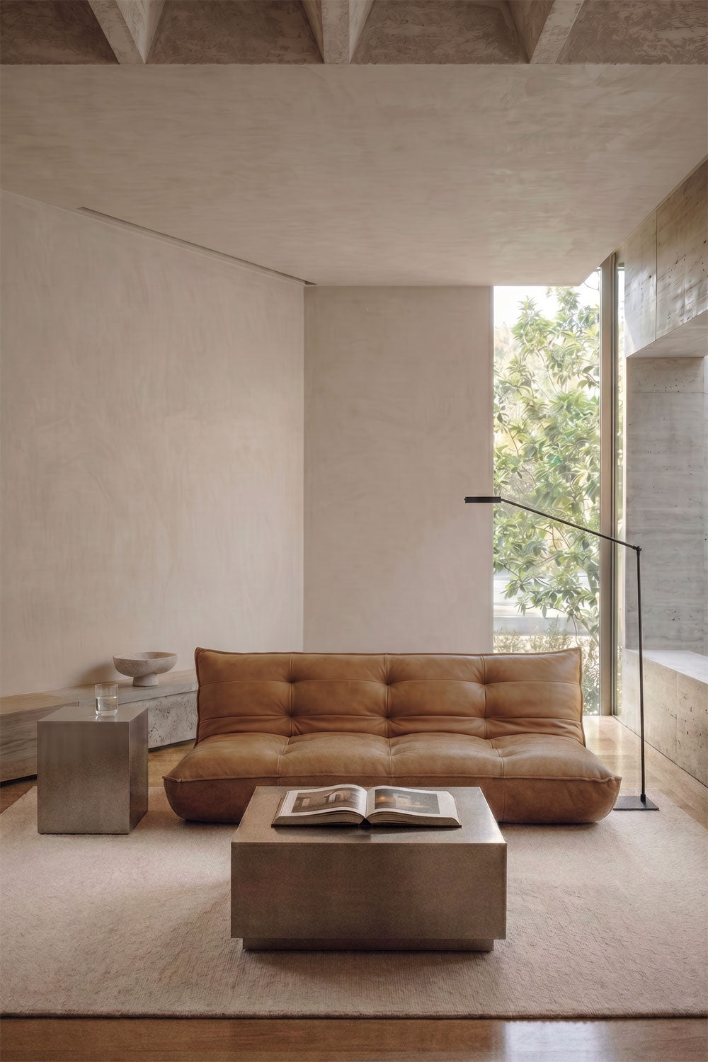 Trijų vietų išskleidžiama sofa MATI