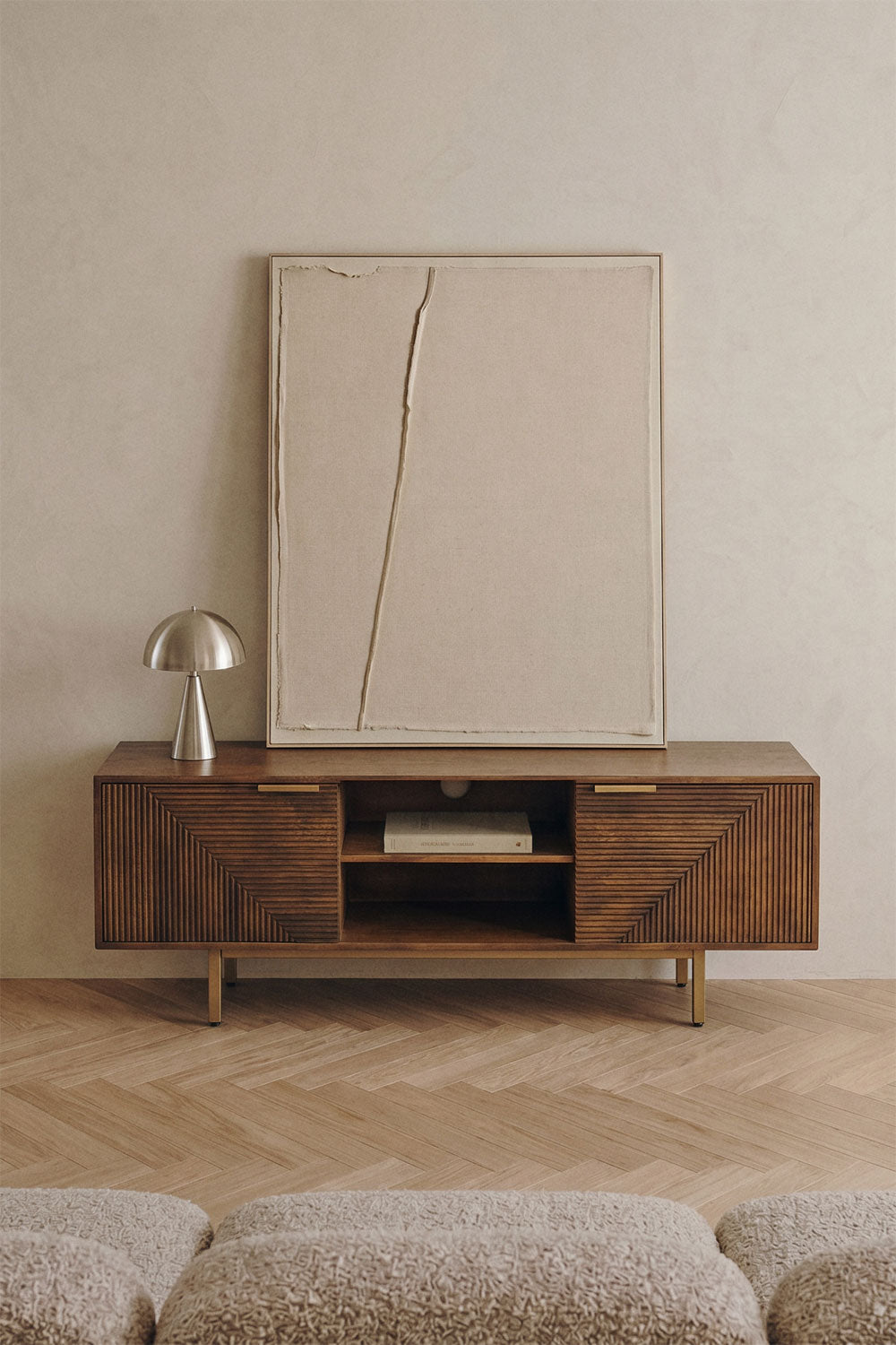 TV spintelė BORKU, mango medis, žalvario detalės 150 cm