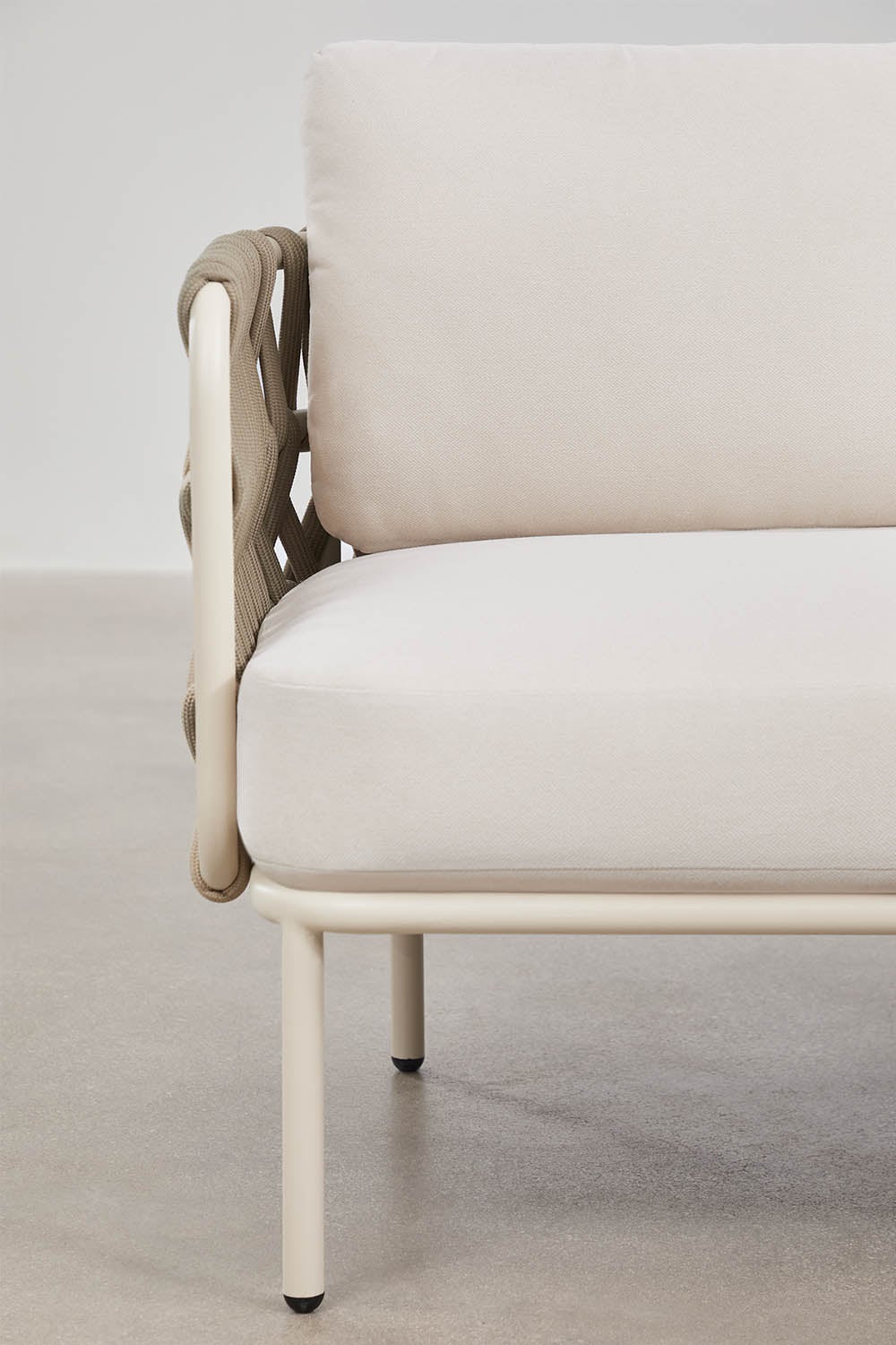 Lauko sofa TEVARY, trivietė, pinto dizaino, kreminė