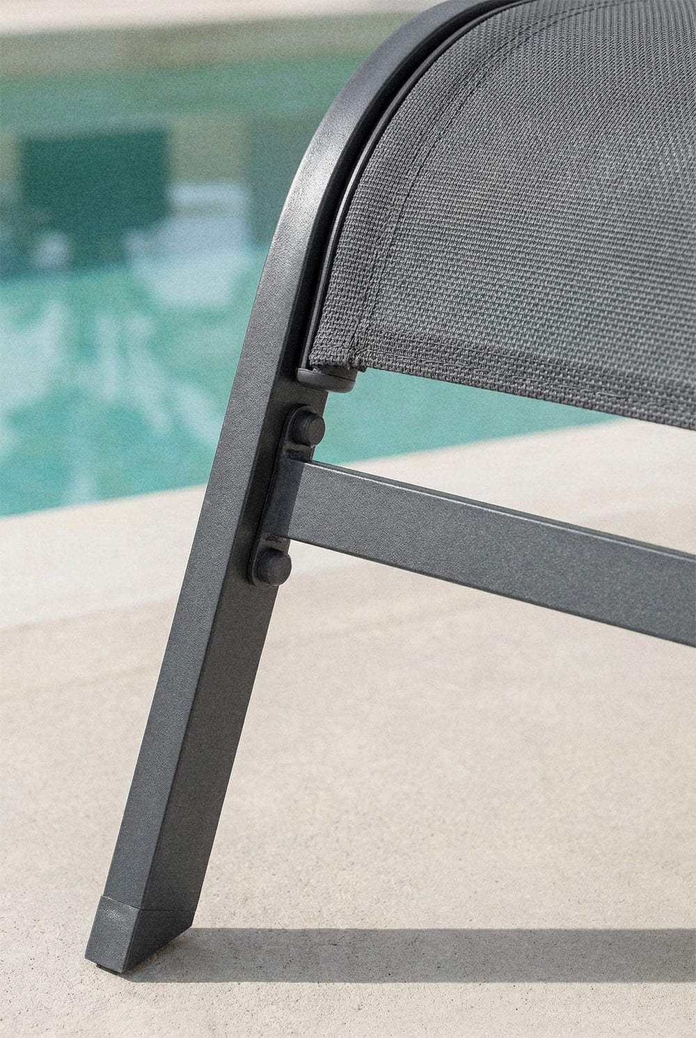 Outdoor lounger THERYS, graphite grey