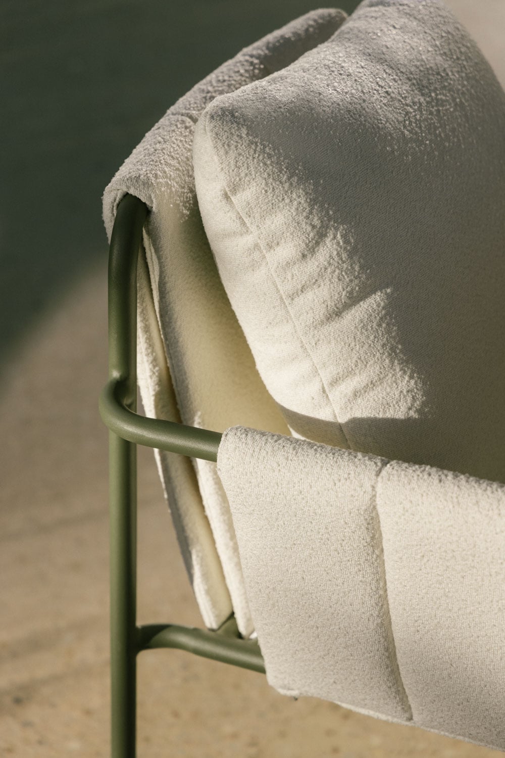 Outdoor armchair ZUNIKA, steel, oiled green