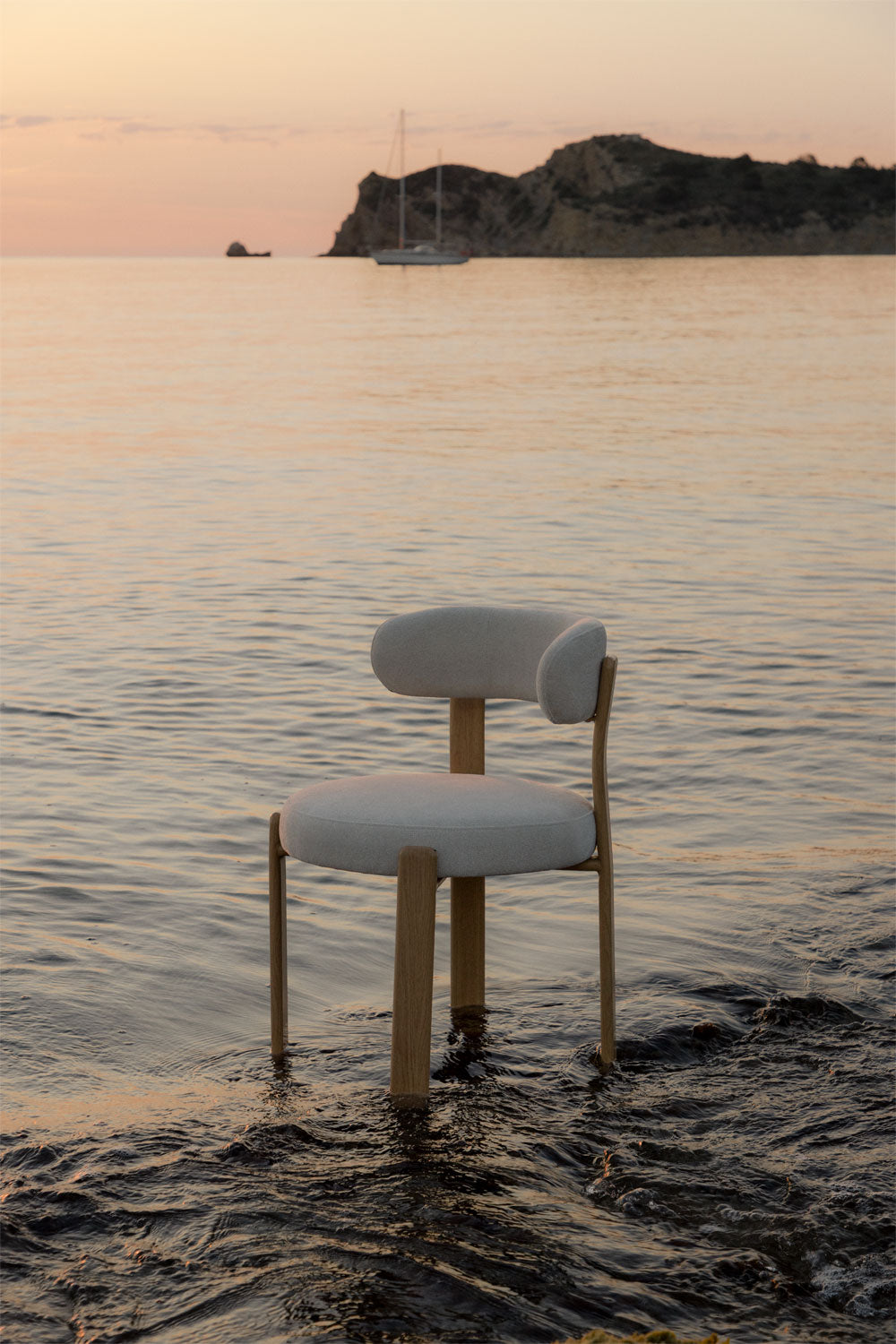 Dining chair JOLIE, natural color, cream chenille