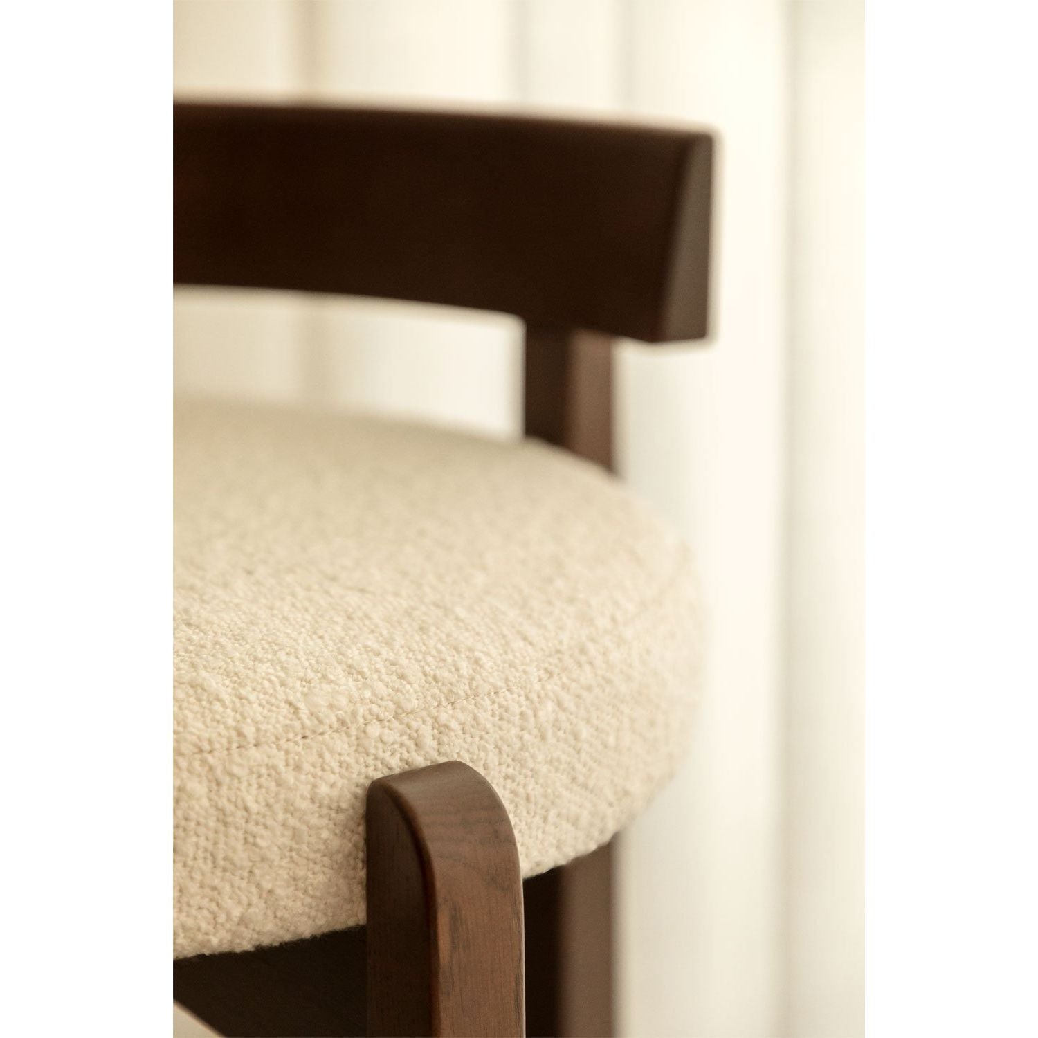 Aukšta taburetė MONA, 65cm., bouclé audinys