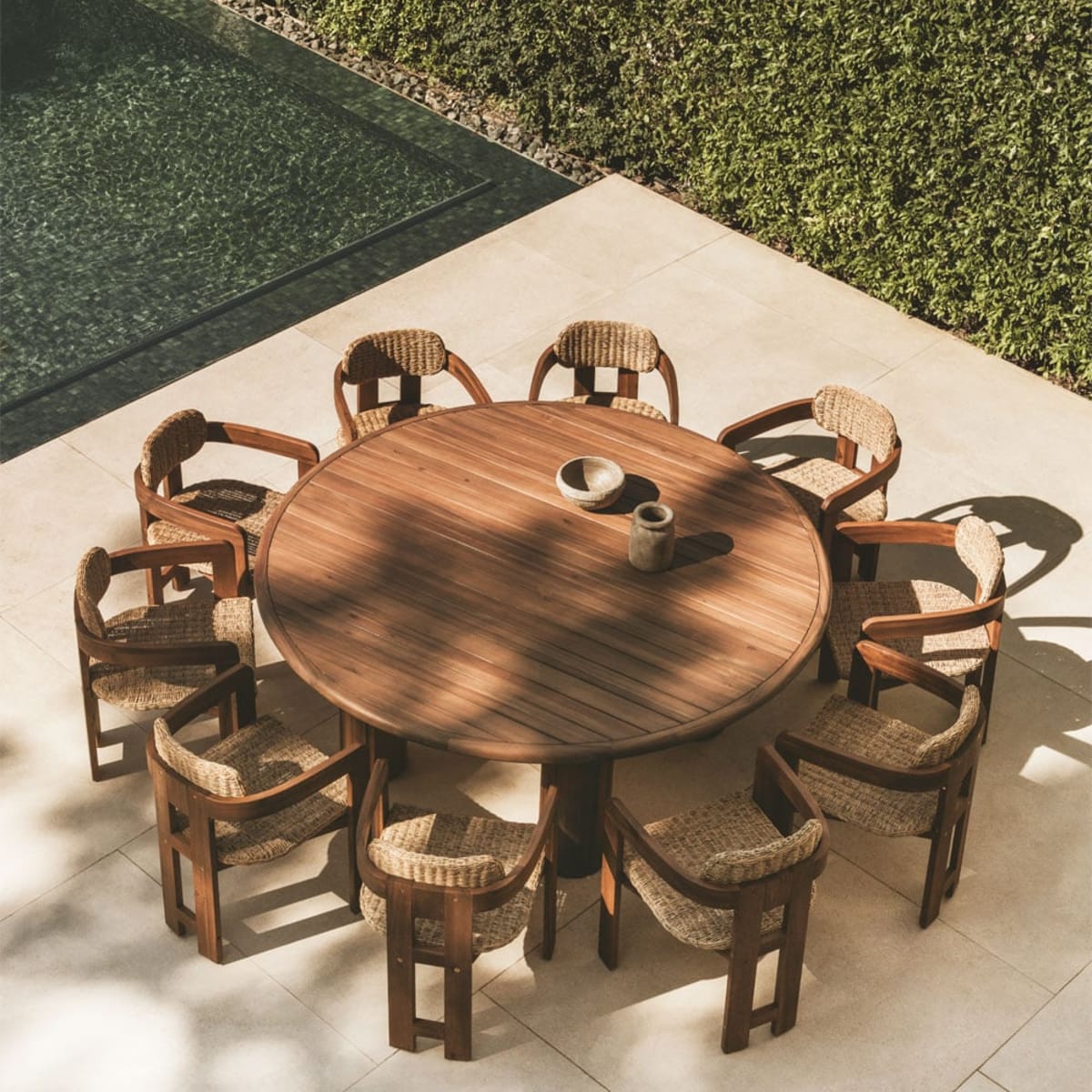 GINARA round set, ten-seater, acacia brown