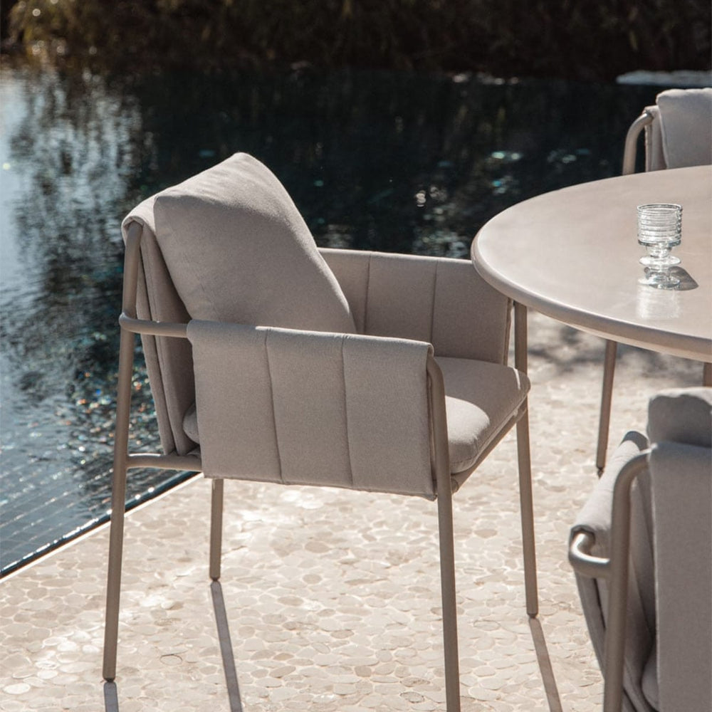 Outdoor chair ZUNIKA, with armrests, mocha brown
