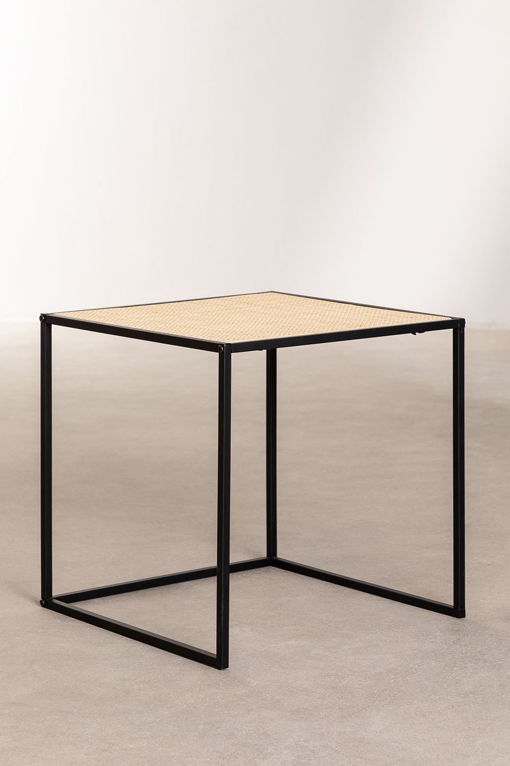 Šoniniai staliukai DMULI, ratanas ir geležis