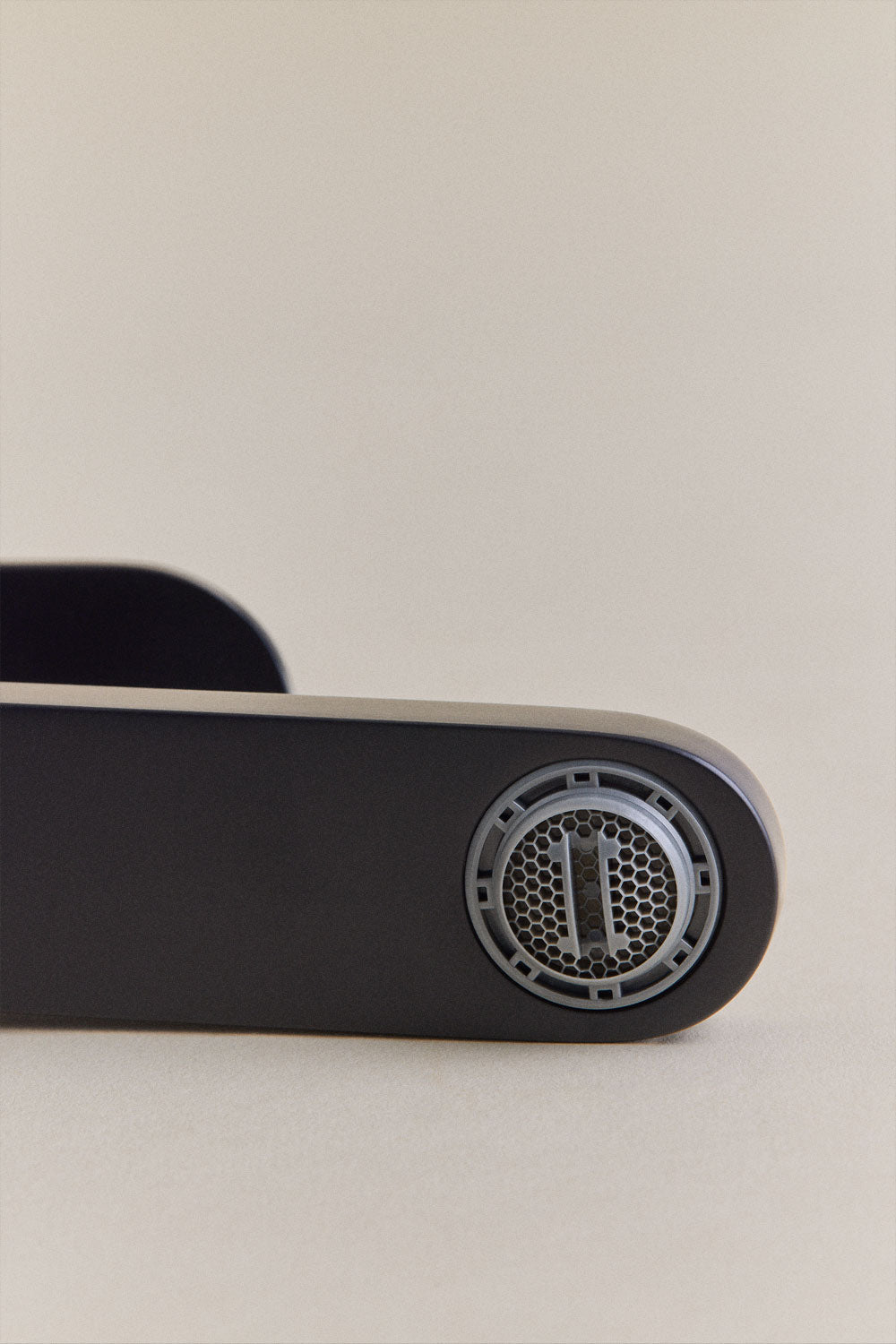 Vonios komplektas NAREK, juodas maišytuvas, Alameda