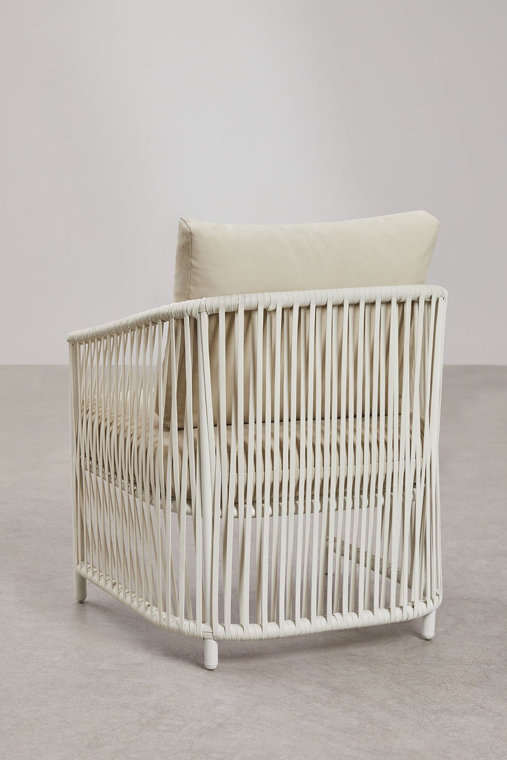 Staliukai iš stiklo ir aliuminio – derinys elegancijai | namuideja.lt | staliukai sode