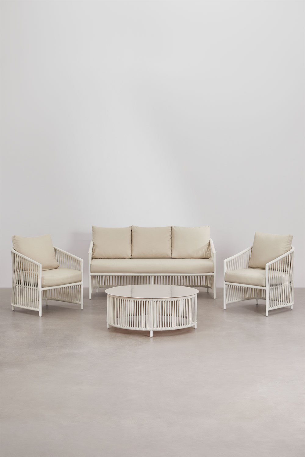 Šiuolaikiškas sodo komplektas su stikliniais staliukais | namuideja.lt | modernus sodo komplektas