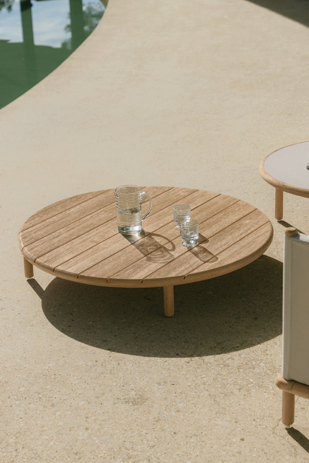 AKORAS set, sofa and tables, light brown+white