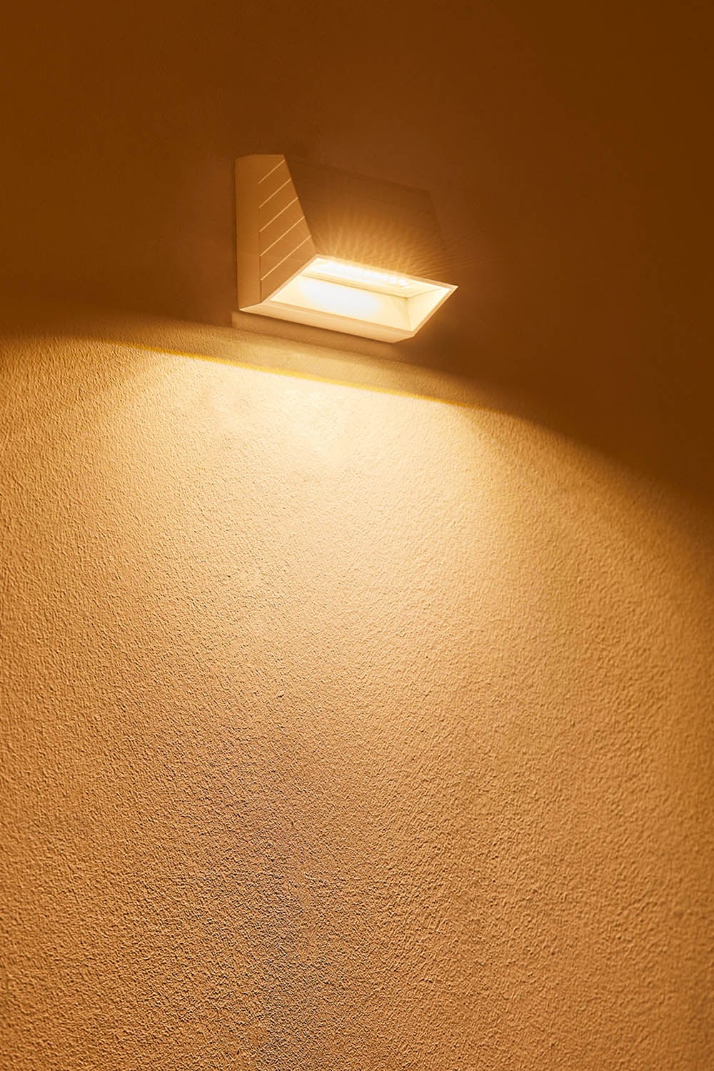 Āra sienas lampa LUMENO, Balta