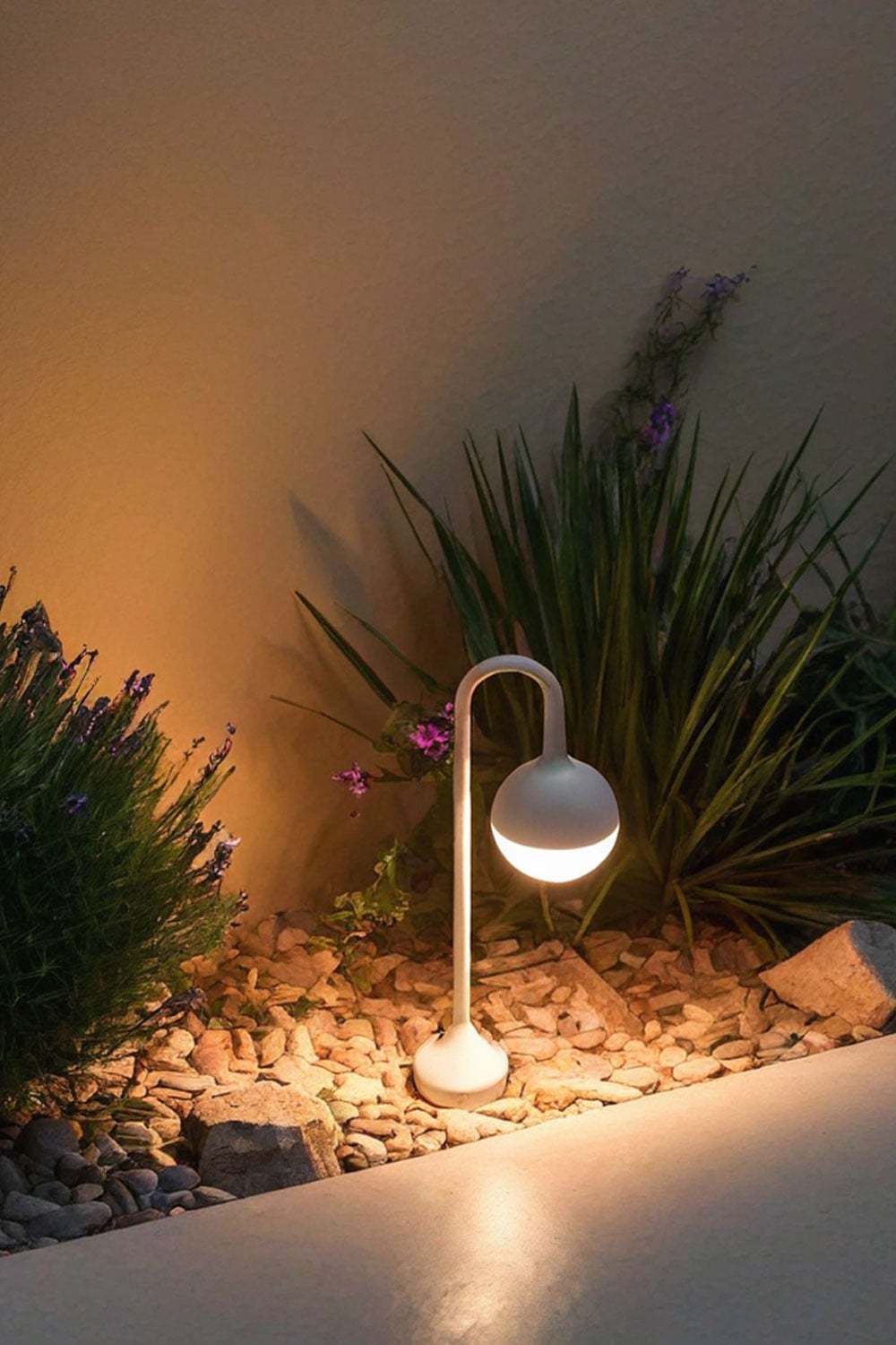 Āra LED lampa UVERON, alumīnijs, balta