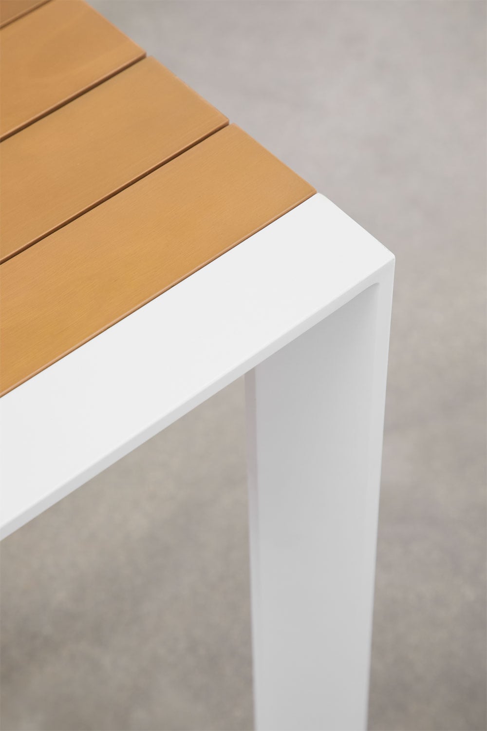 Outdoor table FERRO Classic, Gardenia white