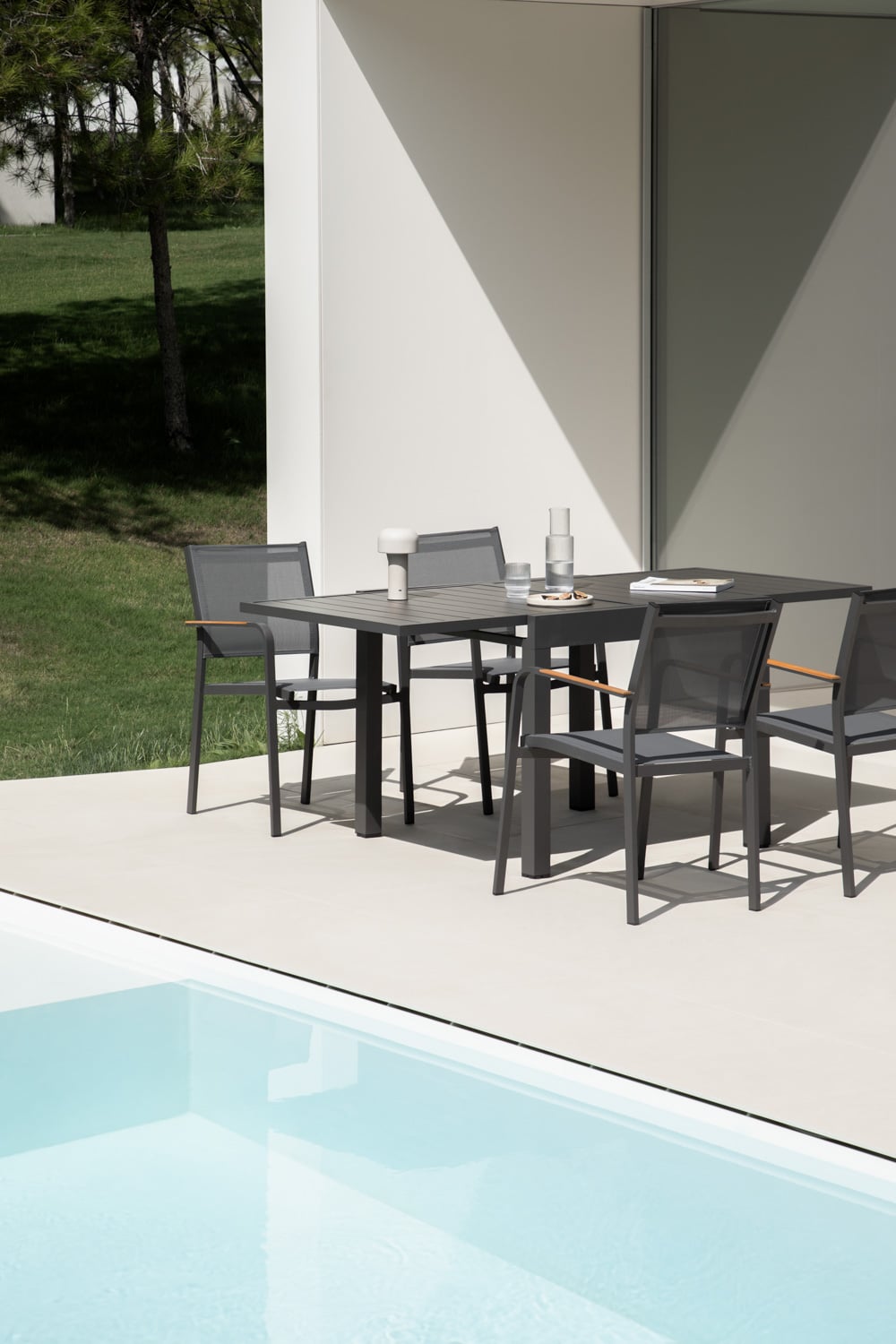 STARMI Outdoor Dining Set, Square, White