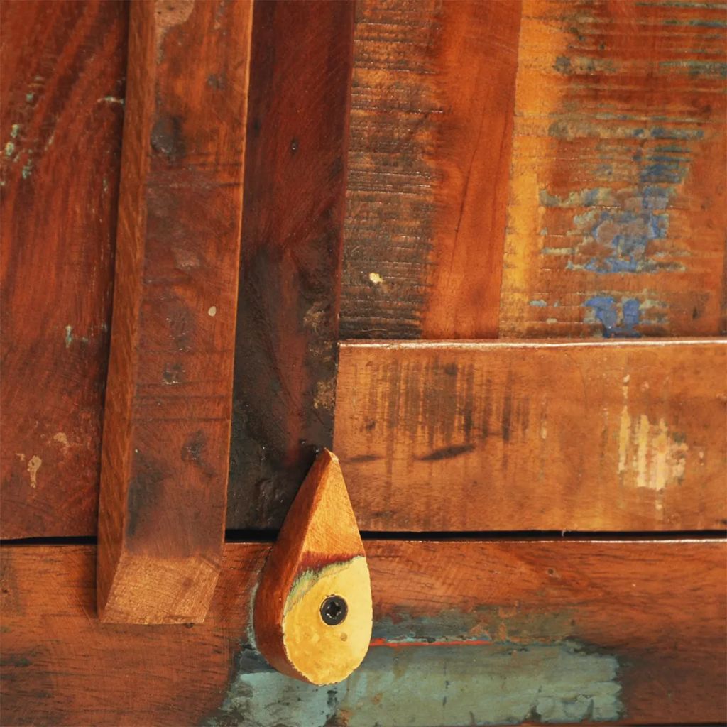 Perdirbtos masyvios medienos spintelė su 2 durimis, vintažinė