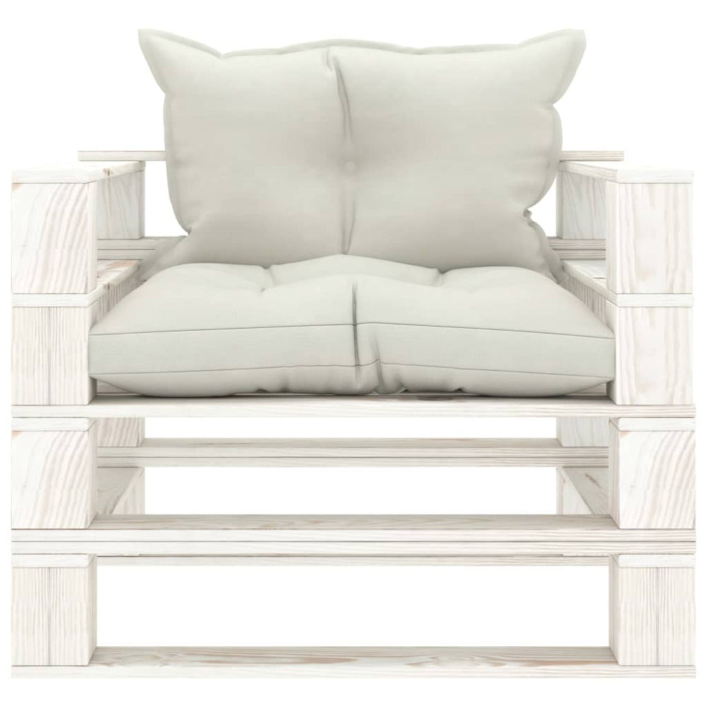 Sodo sofa iš palečių su smėlio spalvos pagalvėmis, mediena